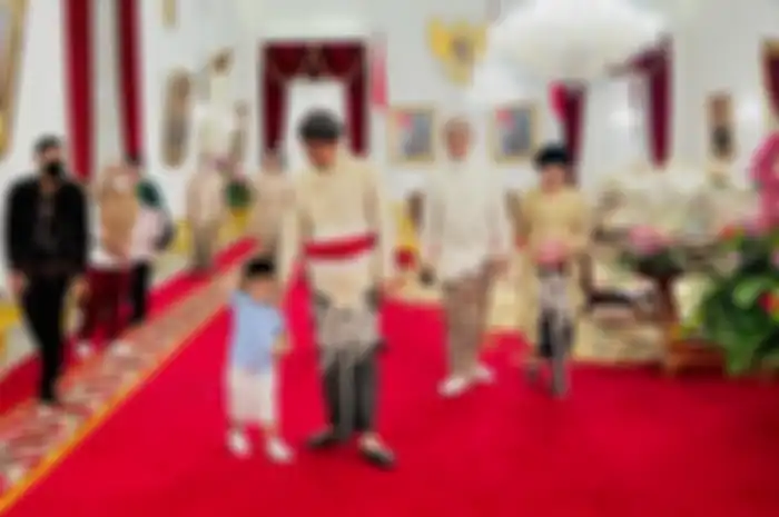 Momen Panembahan Al Nahyan Nasution tidak mau pakai beskap saat acara akad nikah Kaesang dan Erina