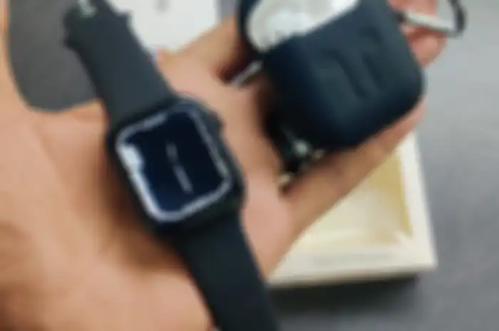 Apple Watch Series 7 dan AirPods
