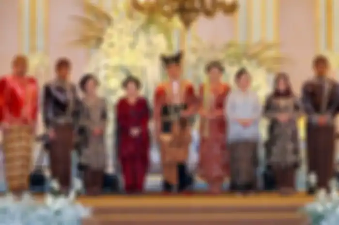 Sosok Puan Maharani dan Megawati hadiri resepsi pernikahan Kesang-Erina.