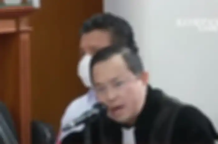 Pengacara Ferdy Sambo, berbicara dengan nada tinggi saat bertanya pada Bharada E
