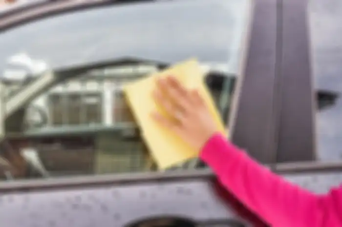 Tips hidup merawat mobil saat musim hujan 