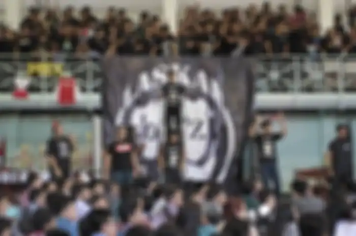 Sekumpulan siswa SMA Kolese Gonzaga yang tergabung dalam Laskar Gonz