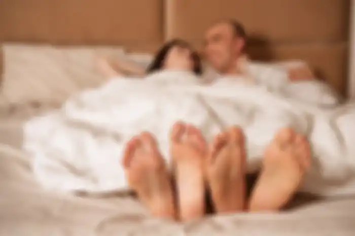 Hubungan intim yang terlalu sering menyebabkan vagina longgar?