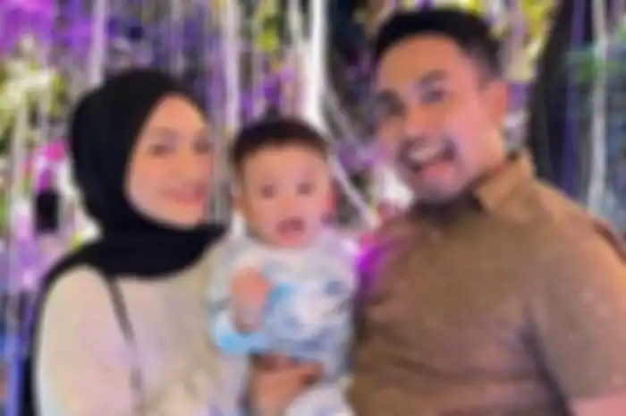 Nathalie Holscher diisukan putus dari Faris