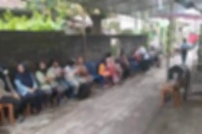 Suasana rumah duka Mbak Sipon, istri dari aktivis HAM Indonesia Wiji Thukul tutup usia pada Kamis (5/1/2023).