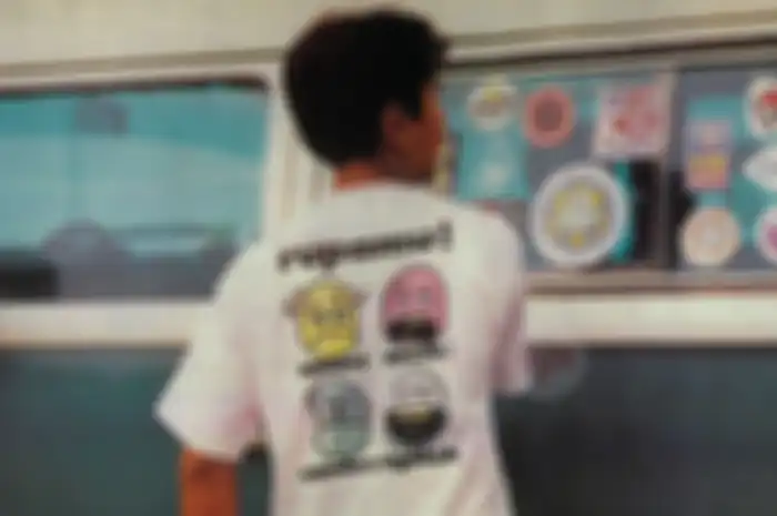 Kaos khas Dagadu dari 90an