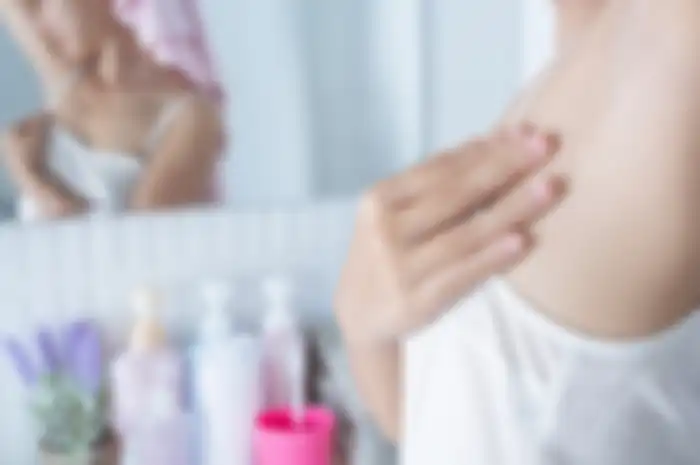 Tips hidup cara atasi ketiak hitam dengan bahan alami ini