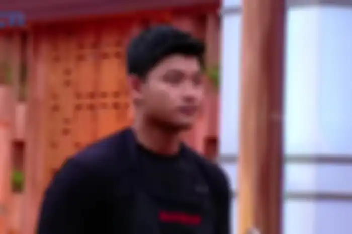 Rayhan tereliminasi dari MasterChef Indonesia season 10 usai gagal mengesekusi makanan berbahan dasar keju