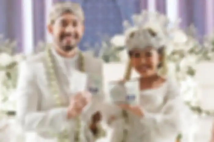 Kiky Saputri dan suami, Muhammad Khairi.