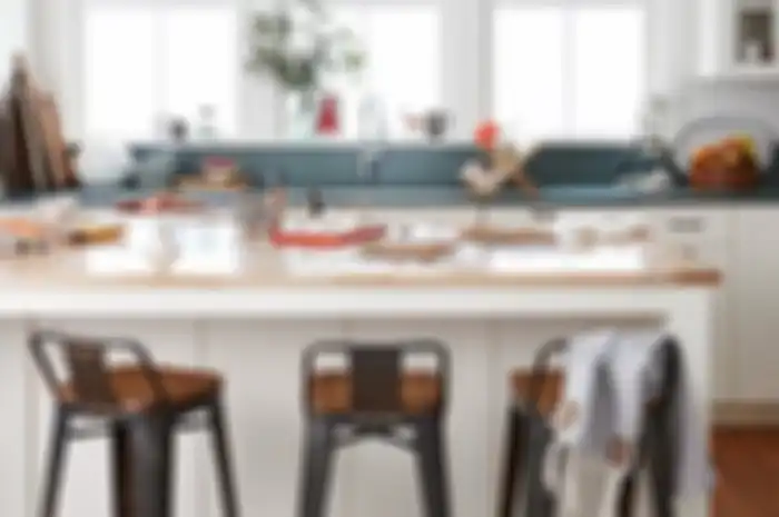 kursi meja makan di dapur minimalis