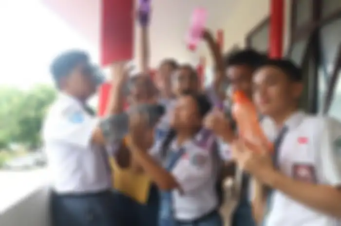Siswa SMAN 9 Binsus Manado, mana yang paling oke menjadi pemimpin menurut lo?