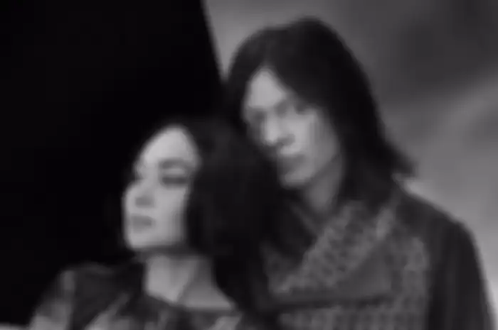 Armand Maulana dan Dewi Gita.