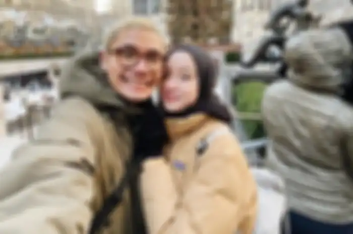 Gita Savitri dan Paul Partohap