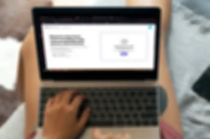Ilustrasi menghilangkan Noise audio di Adobe Enhance.