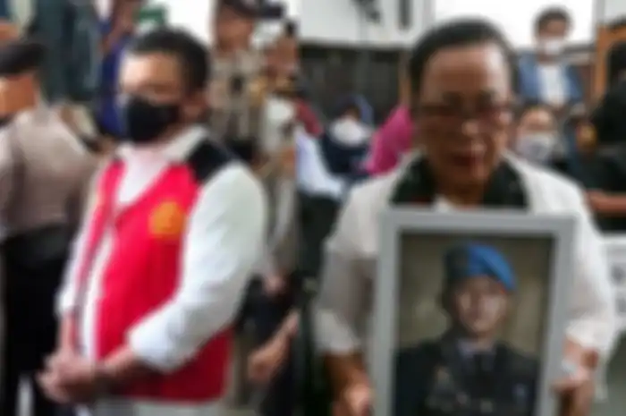 Ibunda Brigadir J, Rosti Simanjuntak puas atas vonis hukuman mati terhadap Ferdy Sambo