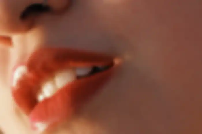 Apakah memakai lipstick dapat membatalkan puasa?