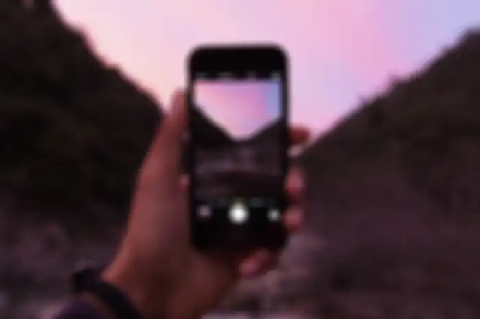 Begini cara membuat foto dengan memakai mode manual di smartphone.