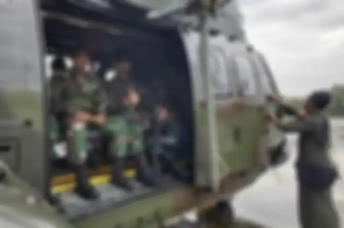 Helikopter Super Puma TNI AU yang mampu mengevakuasi Kapolda Jambi tanpa harus mendarat.