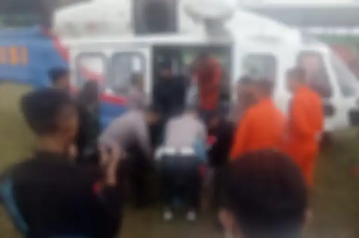 Evakuasi Kapolda Jambi yang dilakukan pagi ini kembali gagal karena terkendala cuaca. 