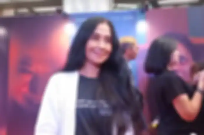 Ayu Laksmi usai press screening 'Perjanjian Gaib' di kawasan Epicentrum, Jakarta Selatan, Senin (6/3/2023).