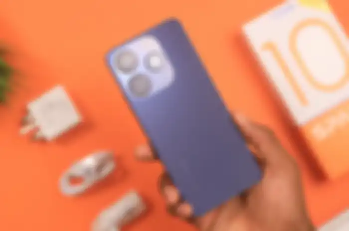Panel body belakang Tecno Spark 10 Pro.