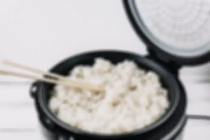 Tips memasak nasi pulen agar tak basi untuk stok sahur