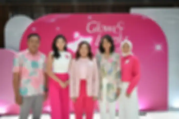 Pembicara di acara Konferensi Pers Glow & Lovely Bintang Beasiswa 2023
