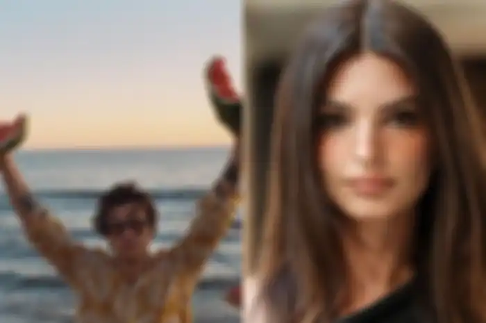 Harry Styles berciuman dengan Emily Ratajkowski di Tokyo, Jepang