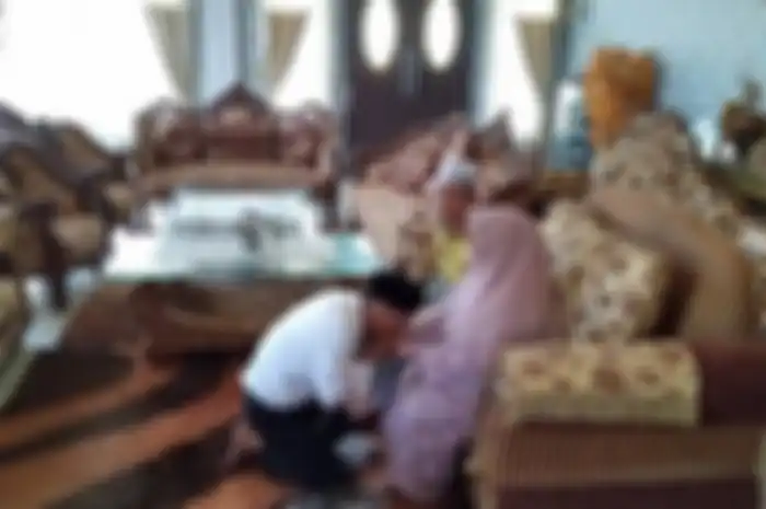 Ilustrasi sungkem Lebaran