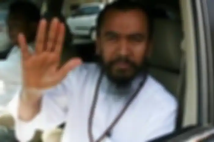 Pujiono Cahyo Widiyanto alias Syekh Puji. 