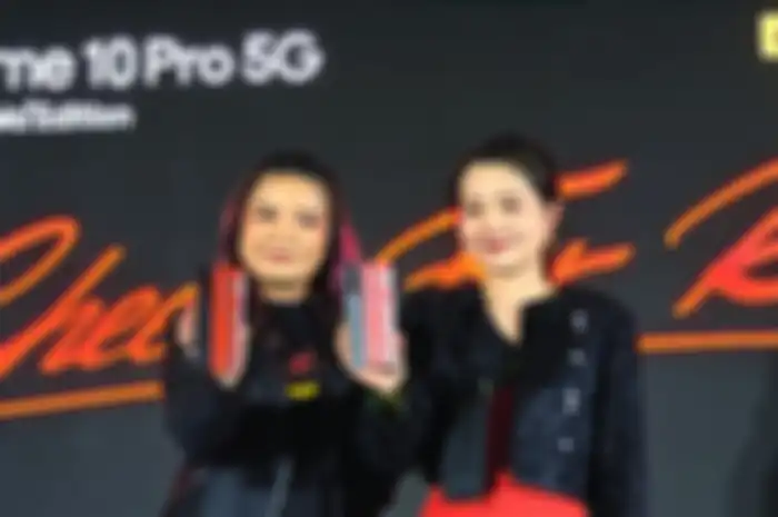 Peluncuran realme 10 Pro 5G Coca Cola Edition pada hari Selasa, 11 April 2023.