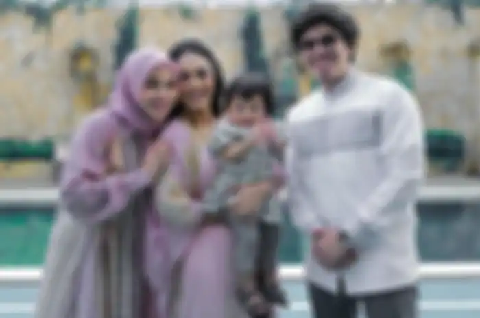 Krisdayanti beri wanti-wanti untuk kehamilan kedua Aurel Hermansyah