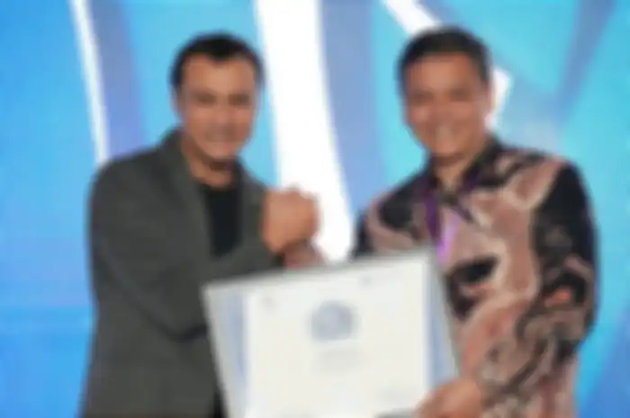 Penghargaan IndiHome dalam ajang Markplus Indonesia WOW Brand 2023.