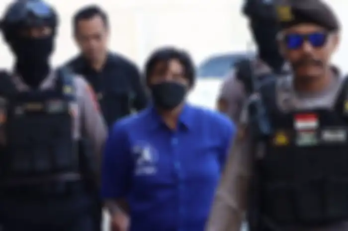 Seorang isteri YC (34) memotong alat kelamin suaminya saat terlelap, sempat memberikan pertolongan pertama hingga antar ke rumah sakit usai melaksanakan aksinya.