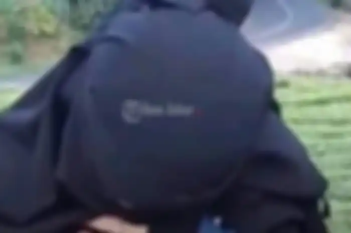 Viral video perempuan bercadar lakukan hal tak senonoh di kawasan wisata kebun teh Ciwidey, Jawa Barat