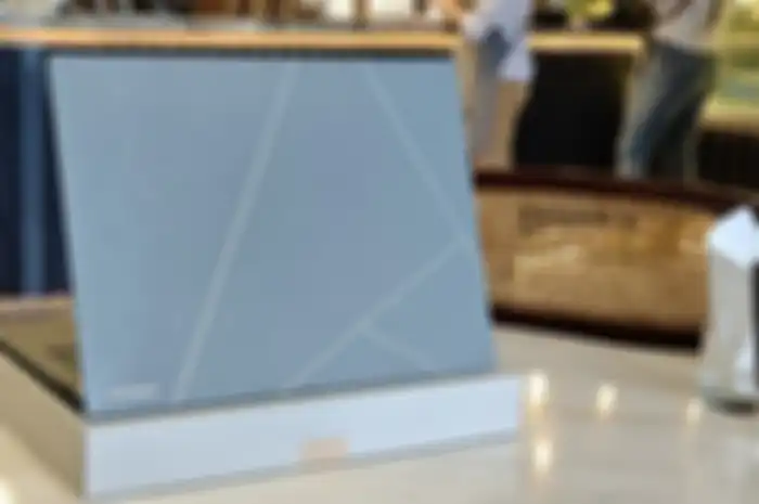 ASUS Zenbook S13 OLED UX5304 menghadirkan laptop tipis, ringan, dan ramah lingkungan
