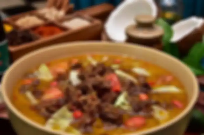 Makanan khas Jawa yang identik dengan perayaan Iduladha biasanya diolah dari daging sapi atau kambing.