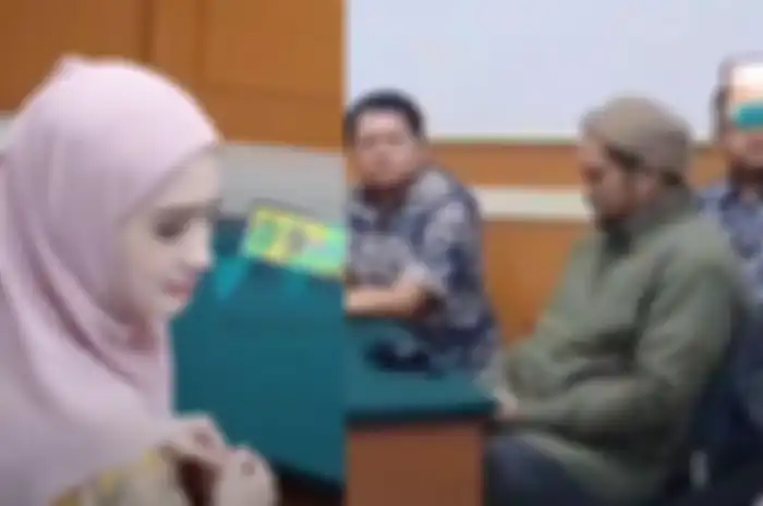 Sidang mediasi Inara Rusli dan Virgoun