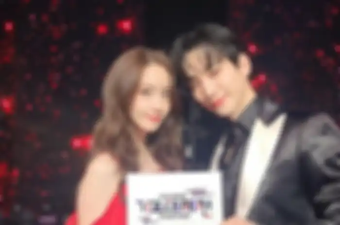 YoonA dan Lee Junho