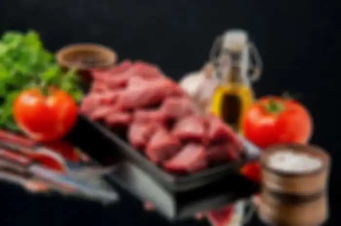 Daging kambing dinilai lebih sehat dibanding daging sapi. 