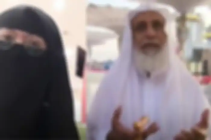 Umi Gilby bertemu dengan ayah almarhum Syekh Ali Jaber di Masjid Nabawi saat mengantar seorang kakek yang tersesat 