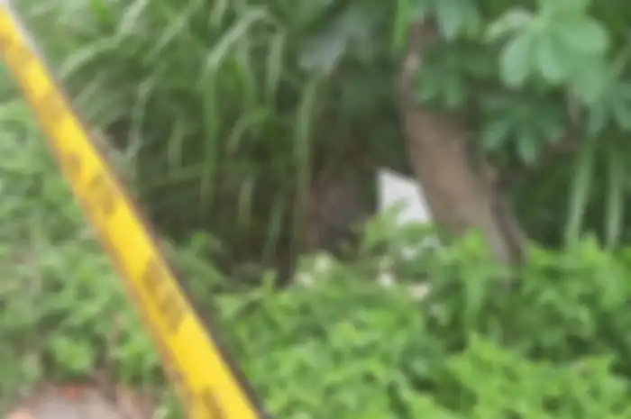 Temuan mayat dalam karung di Desa Bulu Pasar, Kecamatan Pagu, Kabupaten Kediri, Jawa Timur, Sabtu (8/7/2023).