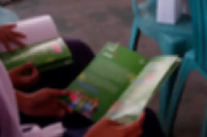 Edukasi GANBATE Laurier ke siswi SMPN 2 Petir