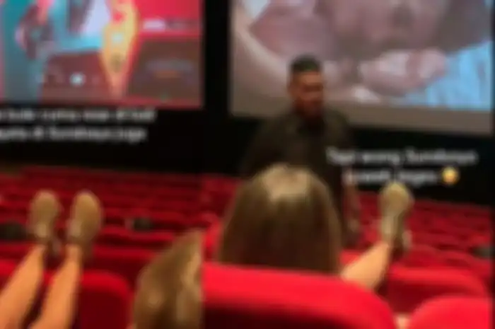 Viral di TikTok aksi tak sopan seorang bule naikan kaki ke kursi penonton di bioskop