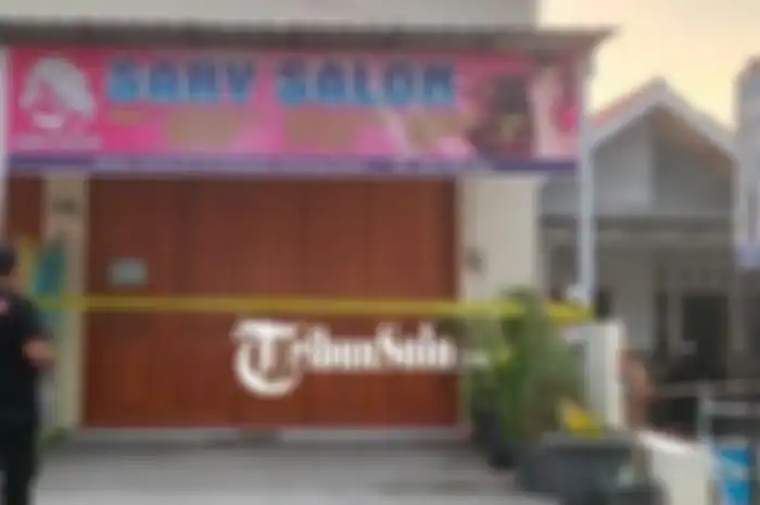 TKP pembunuhan pemilik salon di Sragen.