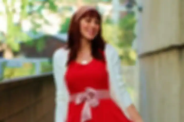 Inspirasi outfit merah dan putih buat rayakan HUT RI