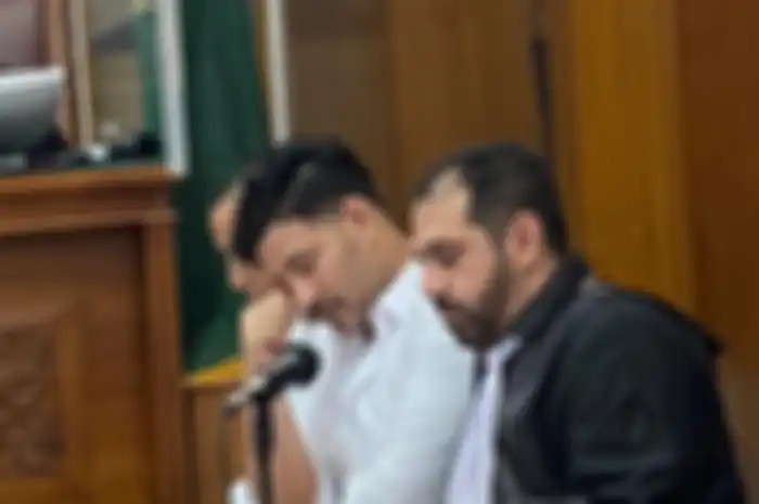 Ammar Zoni saat sidang oerdana kasus narkiba Pengadilan Negeri Jakarta Selatan, Selasa (22/8/2023).
