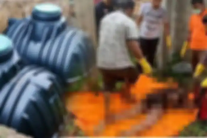 ILUSTRASI penemuan mayat di lubang septic tank
