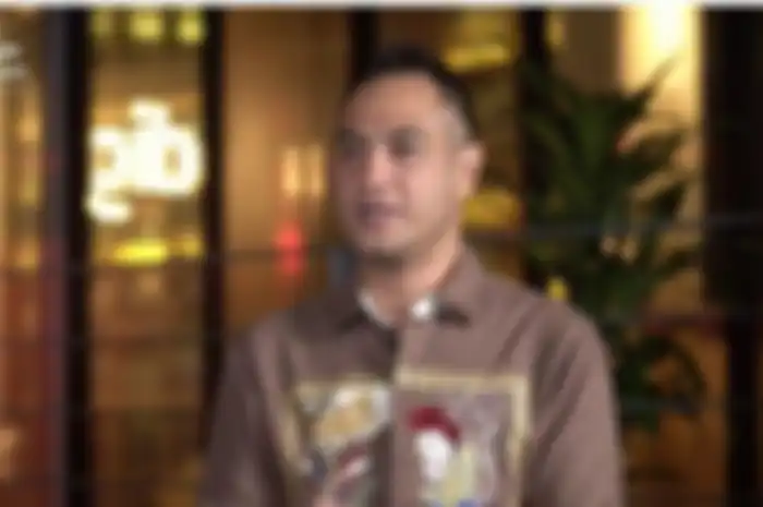 Ferry Irawan punya pacar baru.