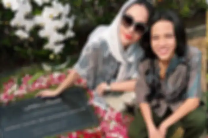 Namun setelah setahun kepergian Ashraf Sinclair, Bunga Citra Lestari dan Noah Sinclair menyadari bisa survive.
